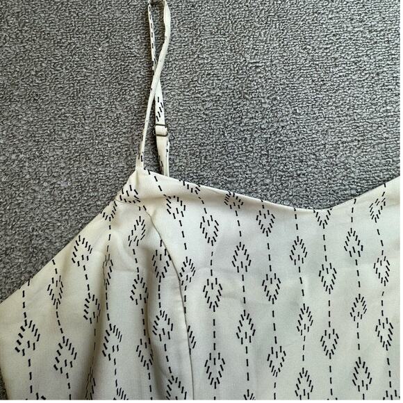 Under Skies Maxi Dress Cream Black Geometric Print Size Large - Picture 4 of 9